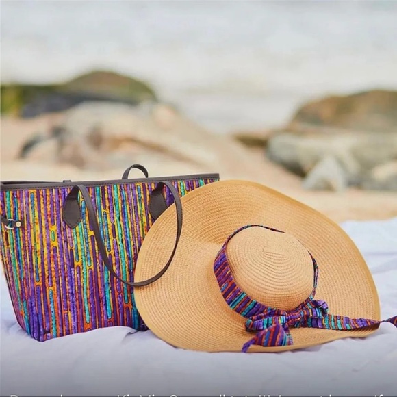 Colorful Striped Tote Bag and hat set - Picture 3 of 3